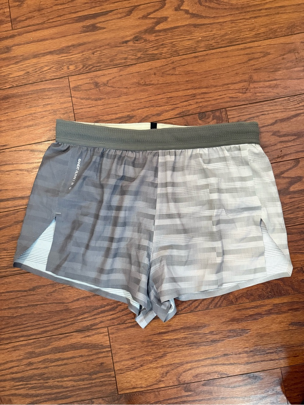 Bandit Coolgrid 3in Split Shorts